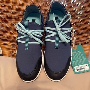NWT Olukai shoes